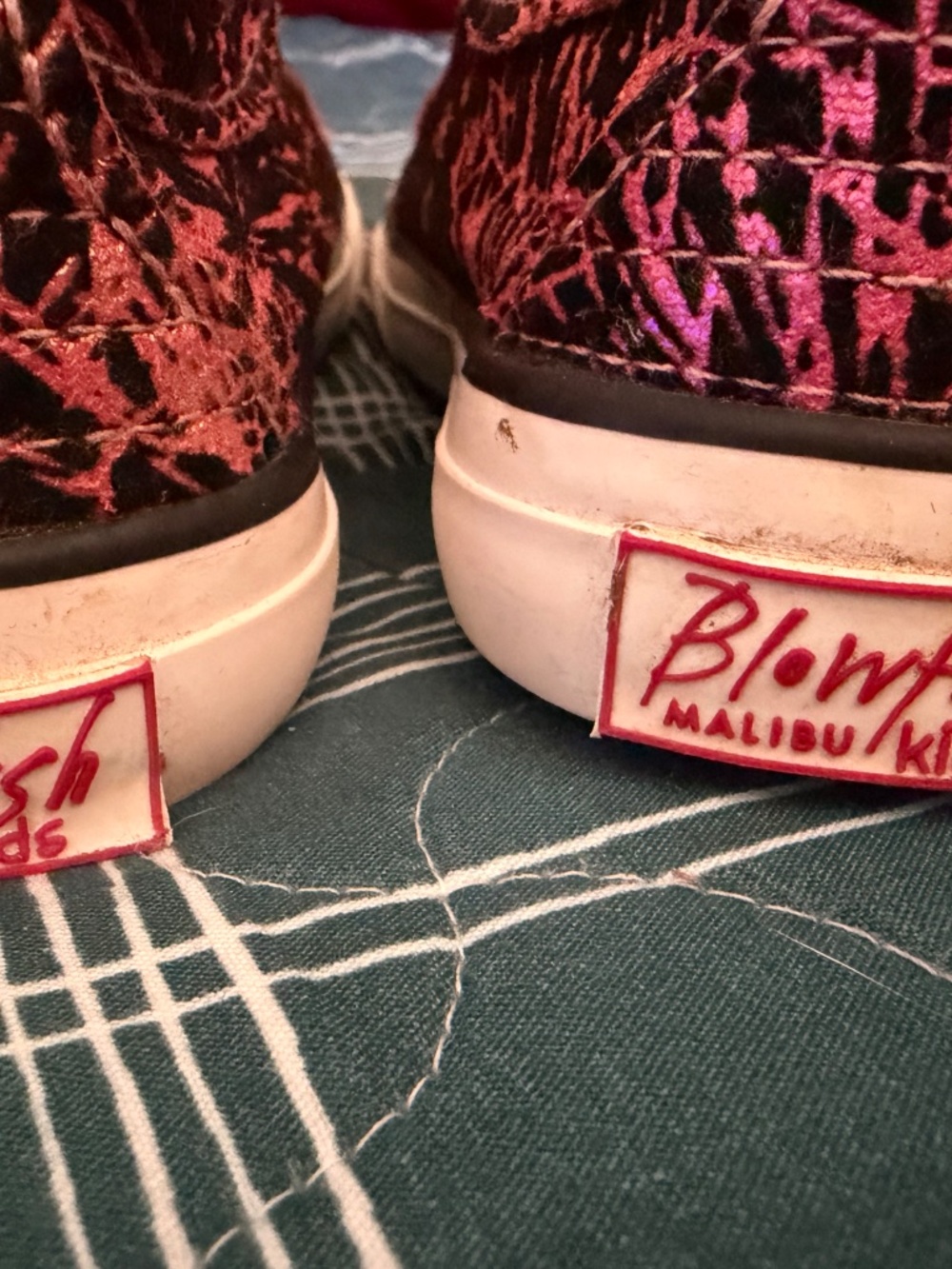 Girls Velvet Blowfish shoes Size 1 youth - Picture 4 of 7